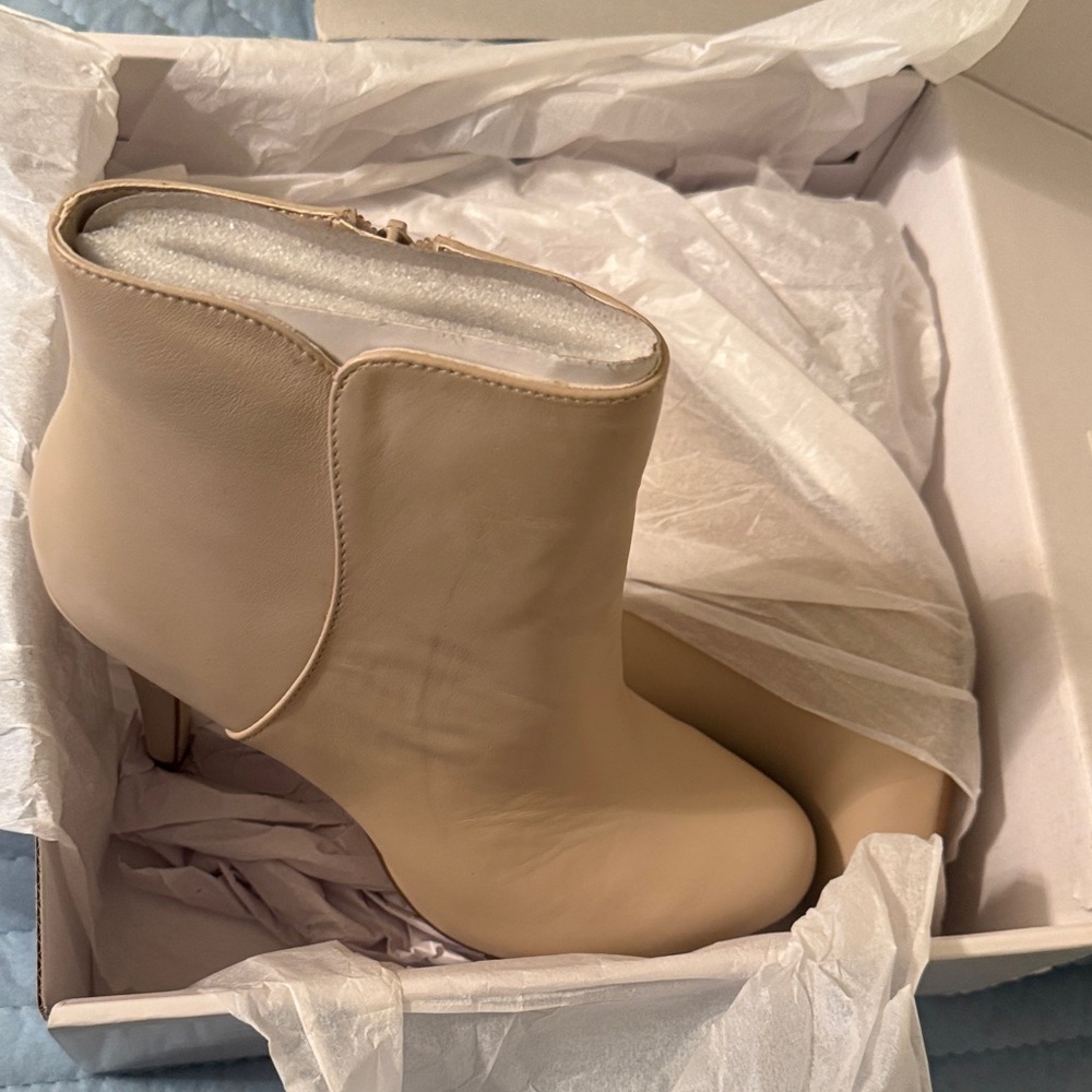 Nine West Cream Heeled Boots